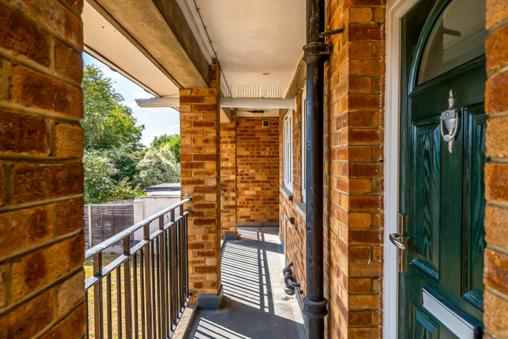 Swingate Lane - Plumstead - London - SE18