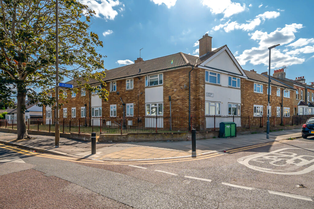 Swingate Lane - Plumstead - London - SE18