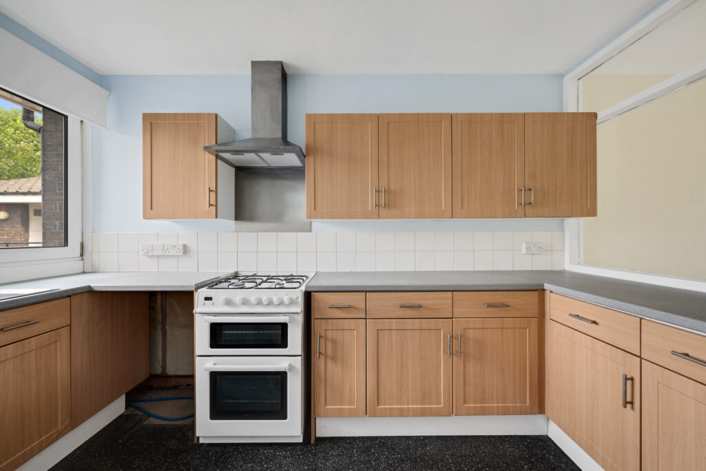  Heathfield Terrace - Plumstead - London - SE18